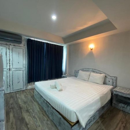 Sun Moon Hotel Лоеи Екстериор снимка