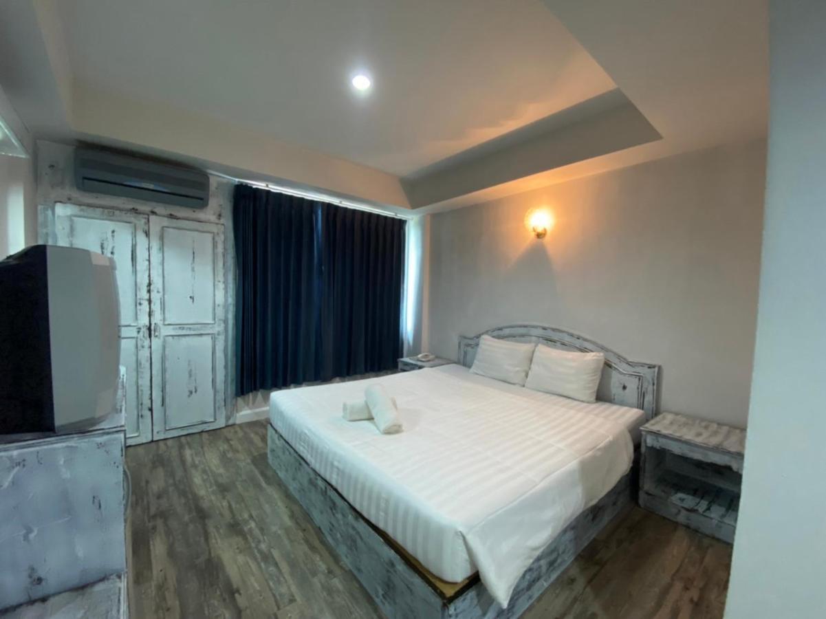 Sun Moon Hotel Лоеи Екстериор снимка