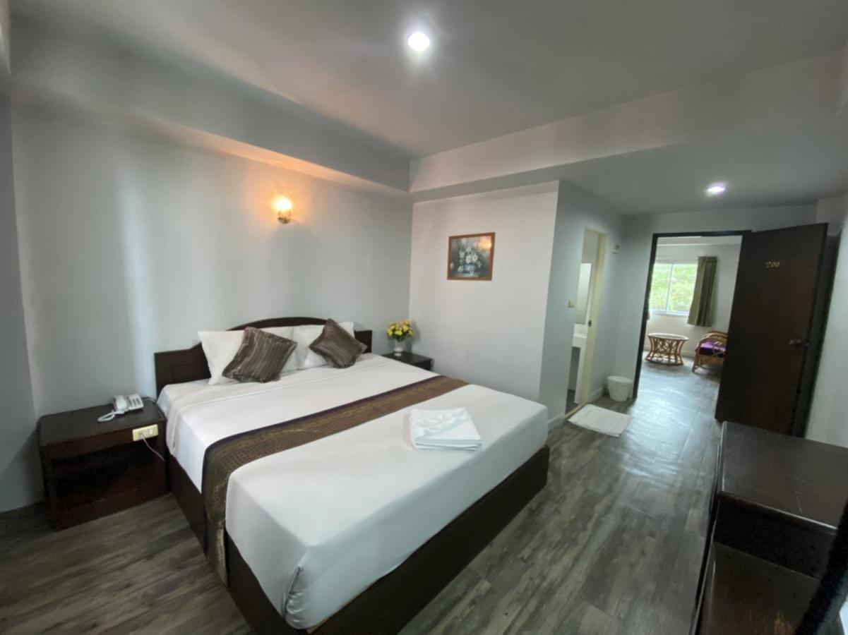 Sun Moon Hotel Лоеи Екстериор снимка