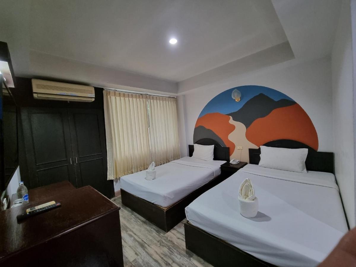Sun Moon Hotel Лоеи Екстериор снимка